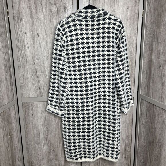 Urban Closet Houndstooth Coat Knit Black and White Soft Cozy Size XL - Picture 9 of 10